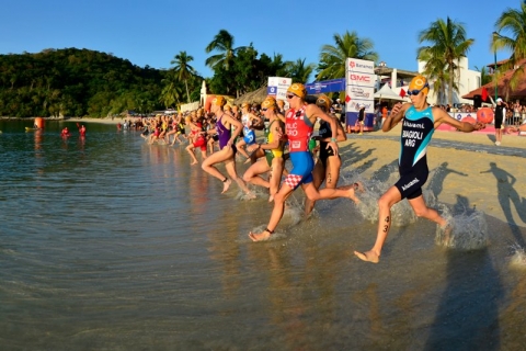 2012 ITU World Cup season hits Huatulco