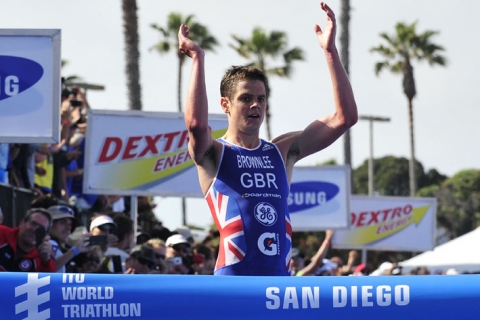 Jonathan Brownlee starts 2012 season with dominating win in San Diego