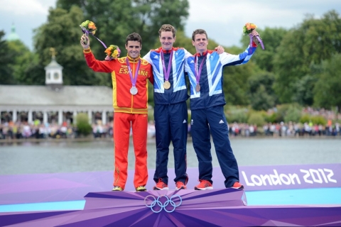 Alistair Brownlee storms to Olympic gold at London 2012
