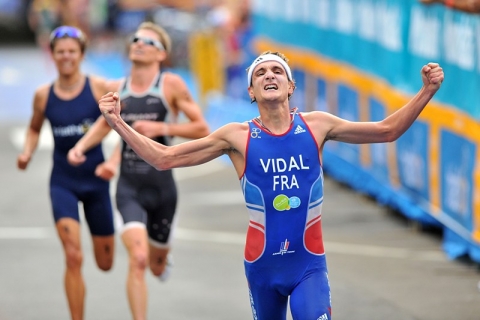 Laurent Vidal sprints to first ITU World Cup win in Mooloolaba