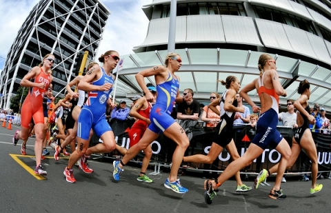 ITU opens bidding for World Triathlon Championships 2015