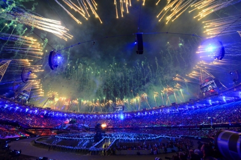 London 2012 opens with spectacular show